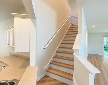 27353 Edenfield Drive - Photo Thumbnail 12