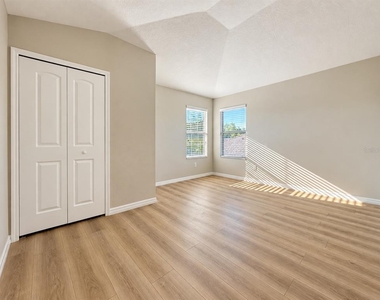 27353 Edenfield Drive - Photo Thumbnail 7