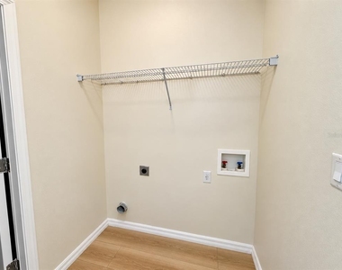 27353 Edenfield Drive - Photo Thumbnail 14