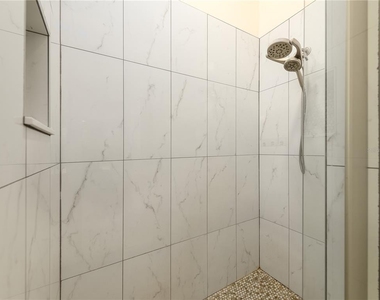 9317 Heritage Oak Court - Photo Thumbnail 21