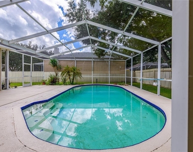 9317 Heritage Oak Court - Photo Thumbnail 32