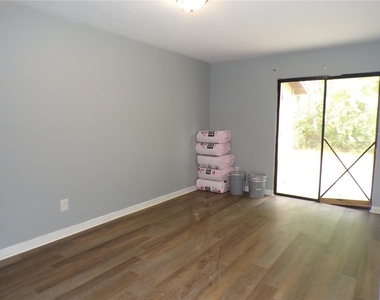 1915 Sw 70th Terrace - Photo Thumbnail 14