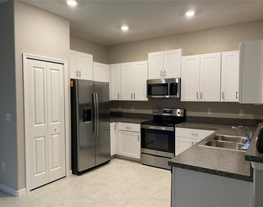 3590 Bellmeade Court - Photo Thumbnail 3