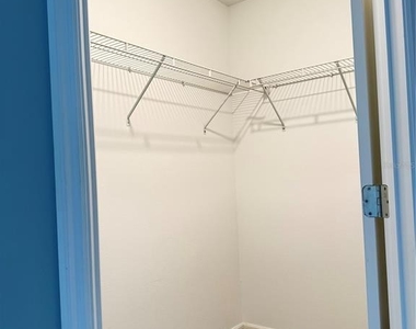3590 Bellmeade Court - Photo Thumbnail 11