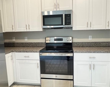 3590 Bellmeade Court - Photo Thumbnail 2