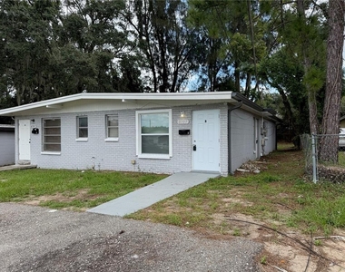 8707 N Mandarine Place - Photo Thumbnail 2