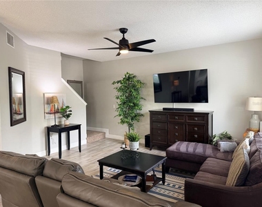 18120 Paradise Point Drive - Photo Thumbnail 11