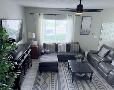 18120 Paradise Point Drive - Photo Thumbnail 8