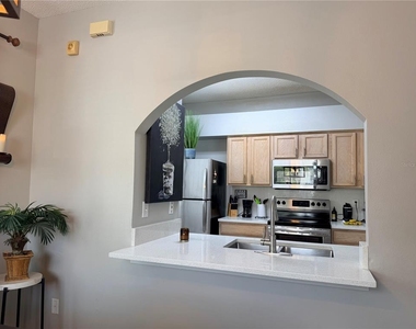 18120 Paradise Point Drive - Photo Thumbnail 3
