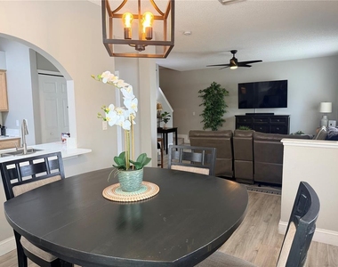 18120 Paradise Point Drive - Photo Thumbnail 10