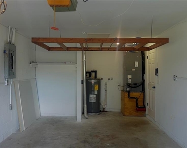 8675 Lantana Drive - Photo Thumbnail 20