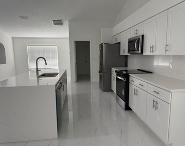 10255 Norwick Street - Photo Thumbnail 10