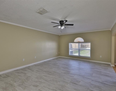 11438 Ivy Flower Loop - Photo Thumbnail 8
