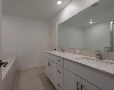 6262 Shiner Street - Photo Thumbnail 23