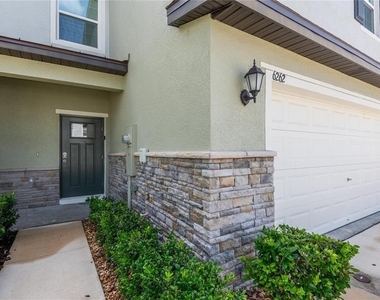 6262 Shiner Street - Photo Thumbnail 2