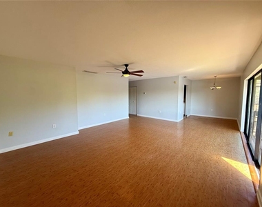 706 115th Avenue N - Photo Thumbnail 7