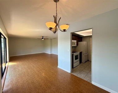 706 115th Avenue N - Photo Thumbnail 9