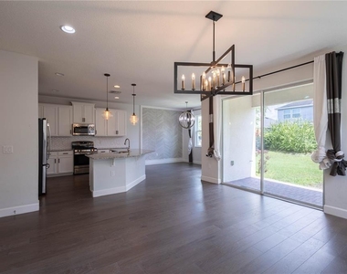 7214 Paradiso Drive - Photo Thumbnail 16