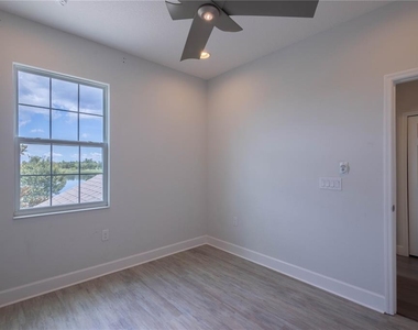 7214 Paradiso Drive - Photo Thumbnail 41
