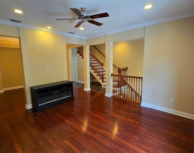 1001 S Rome Avenue - Photo Thumbnail 7