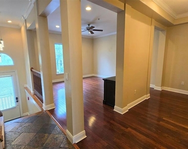 1001 S Rome Avenue - Photo Thumbnail 17