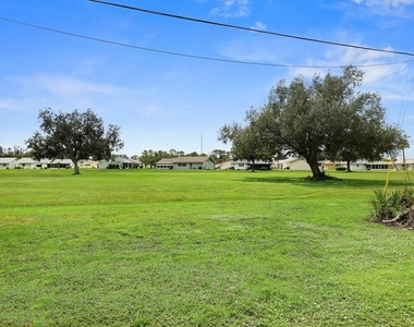 702 Desert Hills Way - Photo Thumbnail 25