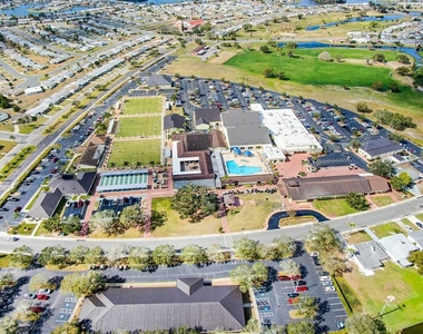 702 Desert Hills Way - Photo Thumbnail 31