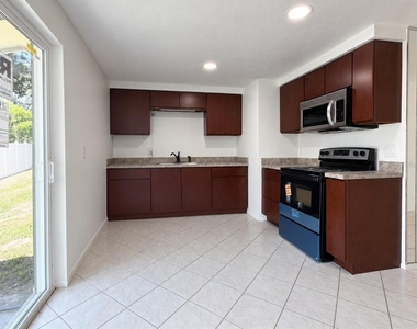 8719 River Forest Circle - Photo Thumbnail 1
