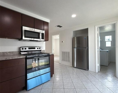 8719 River Forest Circle - Photo Thumbnail 2