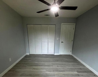 32 Spring Loop Circle - Photo Thumbnail 18