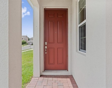 1678 Swan Swim Drive - Photo Thumbnail 2