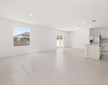 5882 Le Marin Way - Photo Thumbnail 10