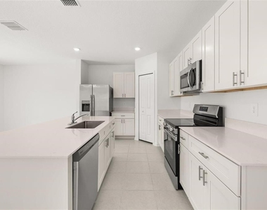5882 Le Marin Way - Photo Thumbnail 9