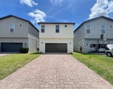 7867 Berkshire Oak Alley - Photo Thumbnail 3