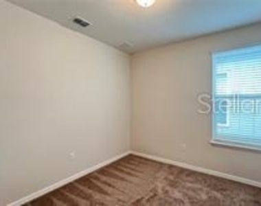 7867 Berkshire Oak Alley - Photo Thumbnail 32