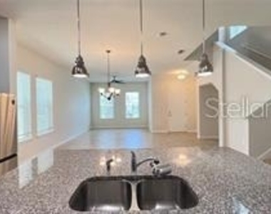 7867 Berkshire Oak Alley - Photo Thumbnail 11