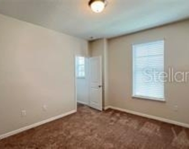 7867 Berkshire Oak Alley - Photo Thumbnail 27