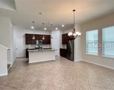 7867 Berkshire Oak Alley - Photo Thumbnail 7