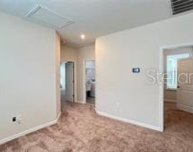 7867 Berkshire Oak Alley - Photo Thumbnail 31
