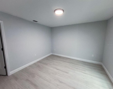 9497 Agate Street - Photo Thumbnail 4