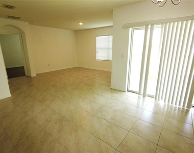 1864 Green Dragon Drive - Photo Thumbnail 4