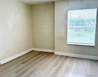 1945 Marsh Hawk Dr. - Photo Thumbnail 28