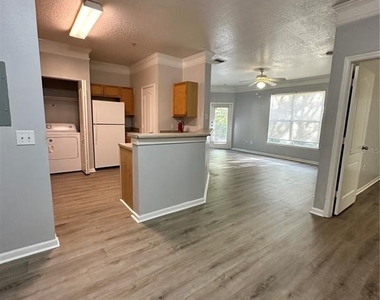 8848 Villa View Circle - Photo Thumbnail 6