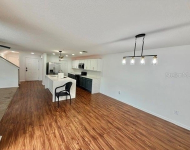 12621 Tanja King Boulevard - Photo Thumbnail 5