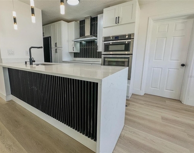7732 Linaria Drive - Photo Thumbnail 9