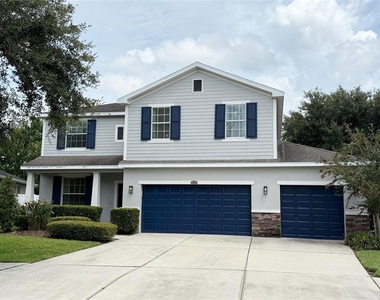12236 Fairlawn Drive - Photo Thumbnail 3