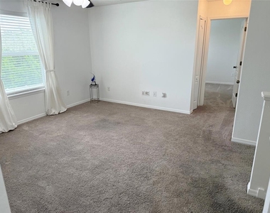 12236 Fairlawn Drive - Photo Thumbnail 19