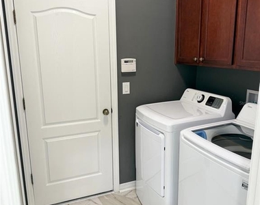 12236 Fairlawn Drive - Photo Thumbnail 36