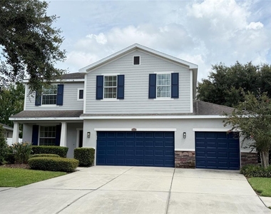 12236 Fairlawn Drive - Photo Thumbnail 4