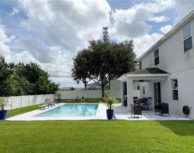 12236 Fairlawn Drive - Photo Thumbnail 25